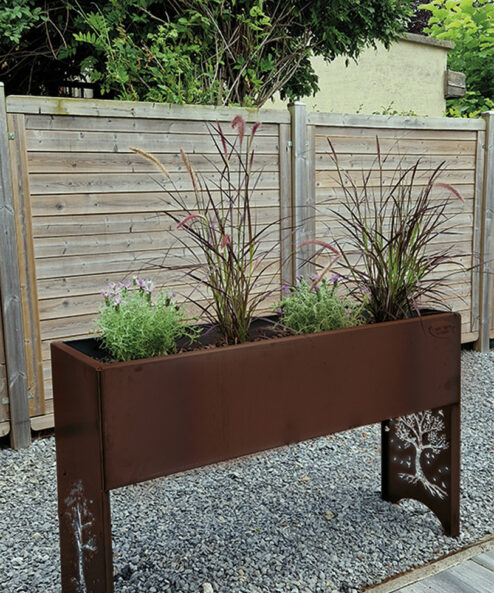 Bac à fleurs en hauteur Corten